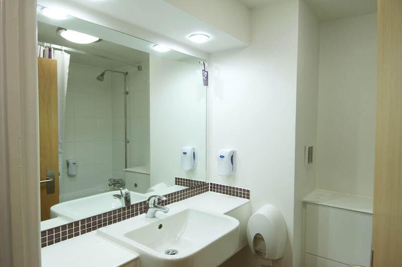 Premier Inn 헌팅던 외부 사진